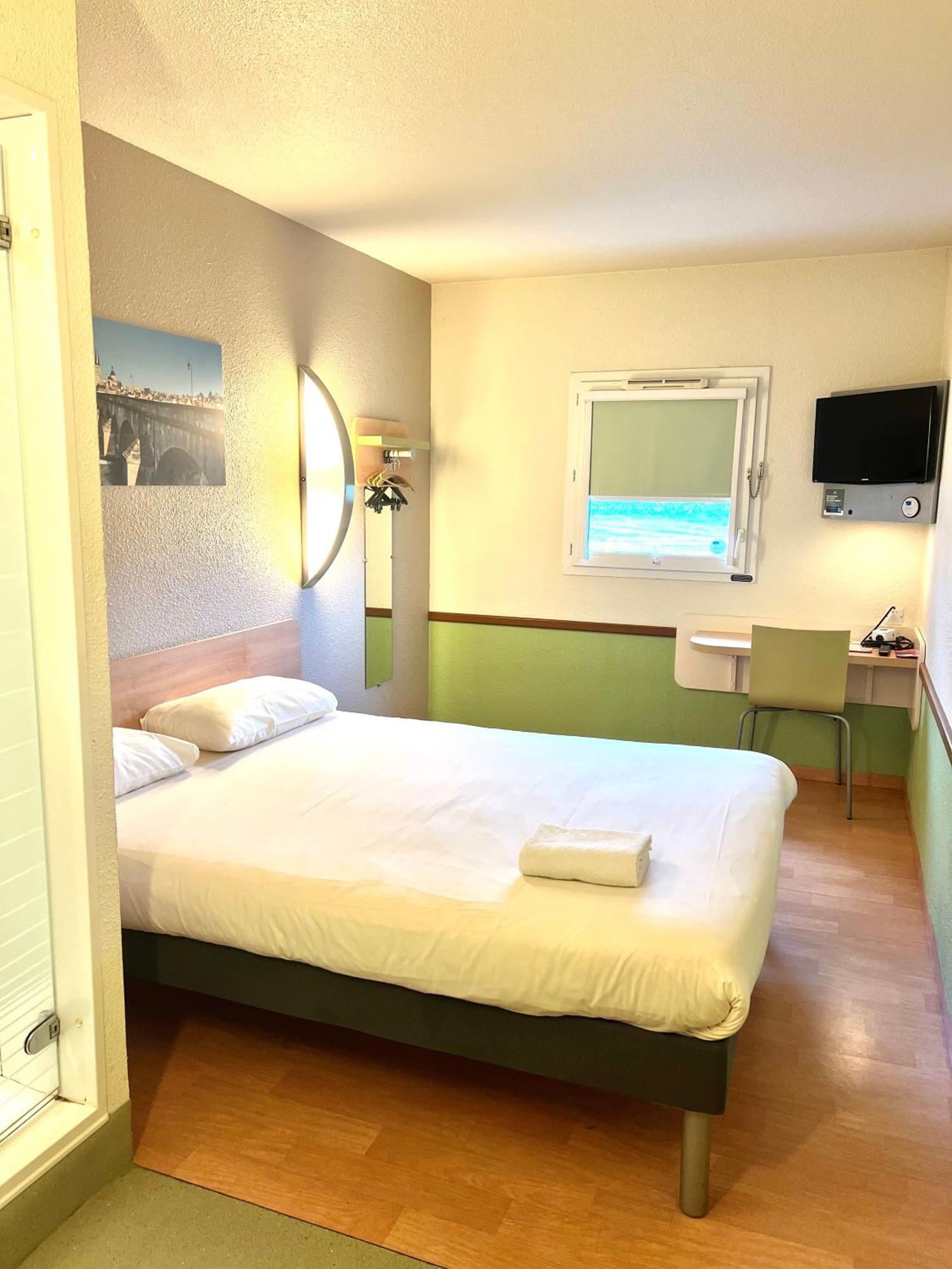 Hotel Ibis Budget Cosne Sur Loire Eksteriør bilde